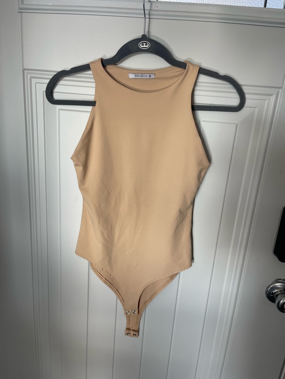REORIA Light Nude Tan Sleeveless Stretchy Shapewear Bodysuits size SMALL